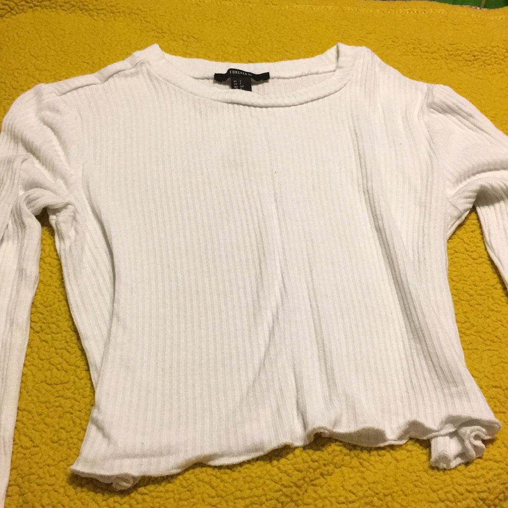 White long sleeves shirt